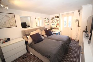 Bedroom 3 / Study- click for photo gallery